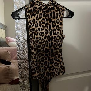 NWT - leopard bodysuit !!! Good American